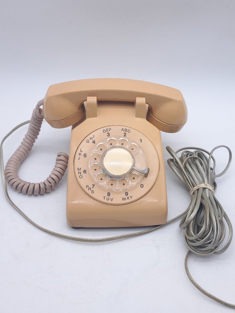 Vintage Beige Rotary Phone QSQM 500